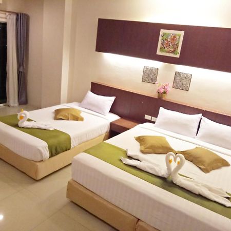 Hotel 7 Sky Residency à Patong Extérieur photo