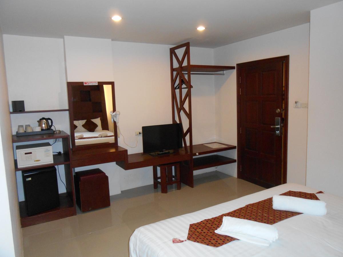 Hotel 7 Sky Residency à Patong Extérieur photo