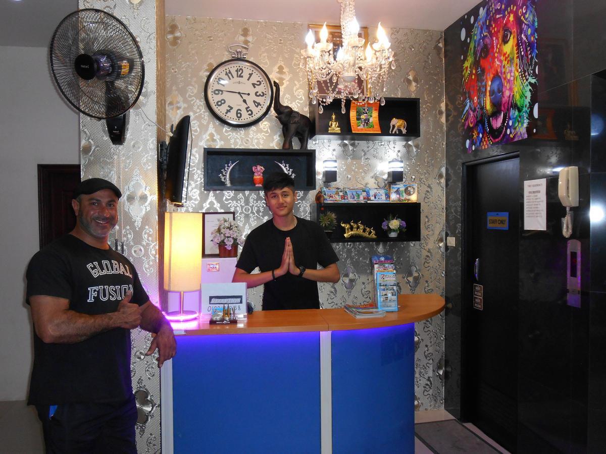 Hotel 7 Sky Residency à Patong Extérieur photo