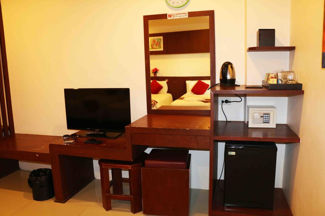 Hotel 7 Sky Residency à Patong Extérieur photo