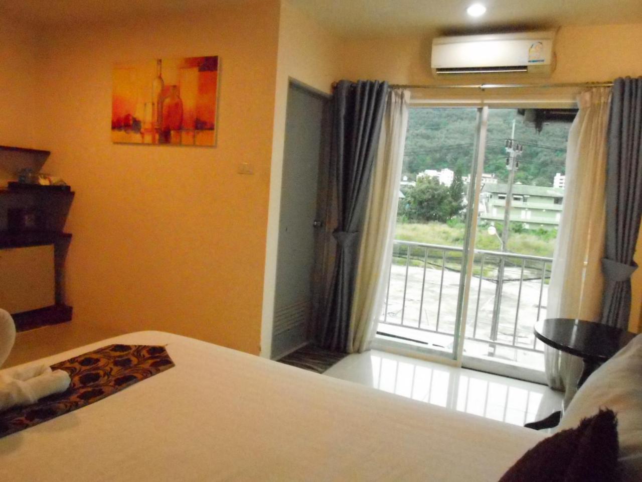 Hotel 7 Sky Residency à Patong Extérieur photo