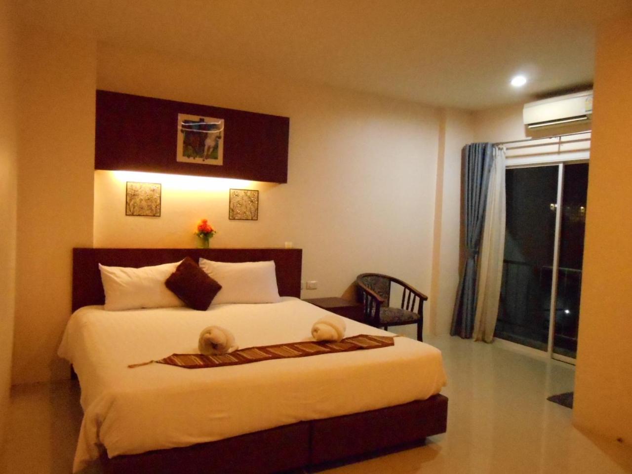 Hotel 7 Sky Residency à Patong Extérieur photo