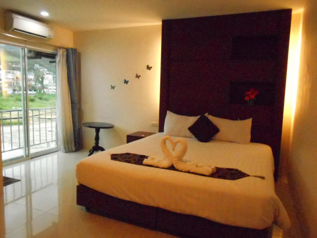 Hotel 7 Sky Residency à Patong Extérieur photo