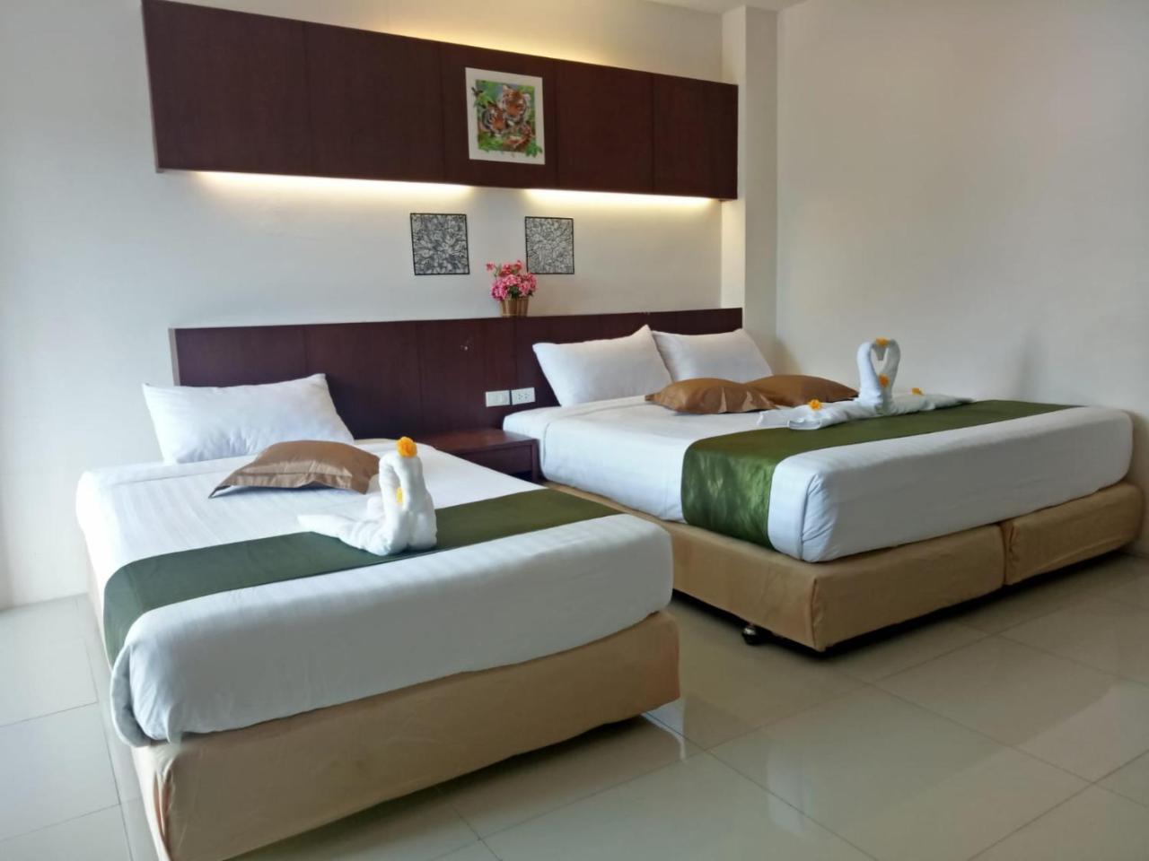 Hotel 7 Sky Residency à Patong Extérieur photo