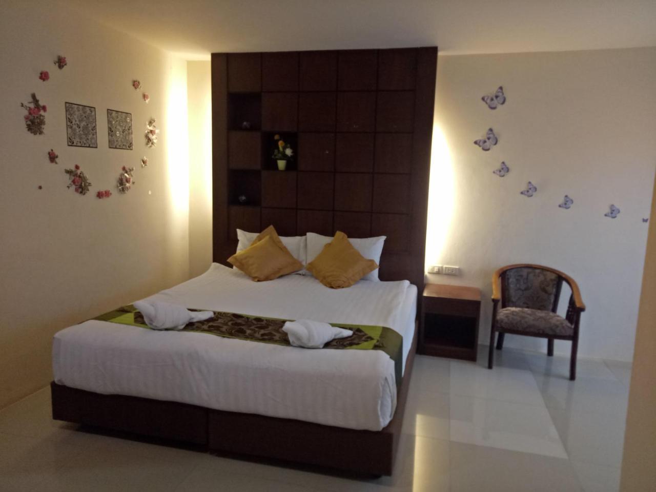 Hotel 7 Sky Residency à Patong Extérieur photo