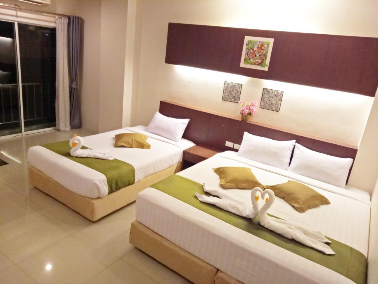 Hotel 7 Sky Residency à Patong Extérieur photo